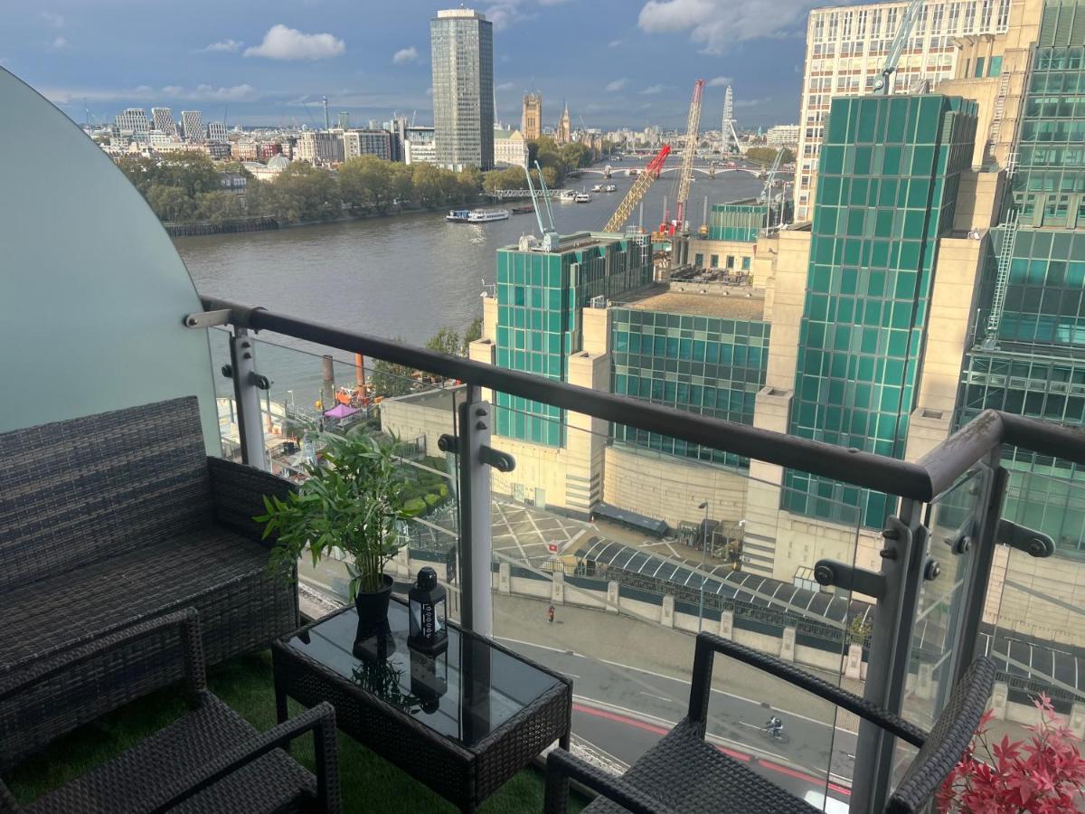 St George Thames Apartment London Exterior photo